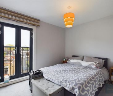 3 bedroom apartment to rent - Photo 5