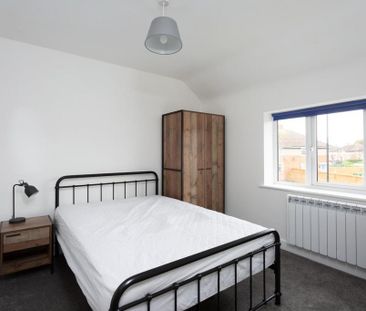 1 bedroom in a house share to rent - Photo 6