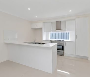 8 Oakbank Circuit, Burpengary East - Photo 6