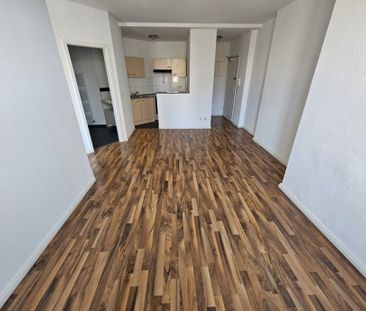 Modernes Apartment mit 1,5 Zimmern inkl. Laminat + Bad mit Dusche +... - Photo 1