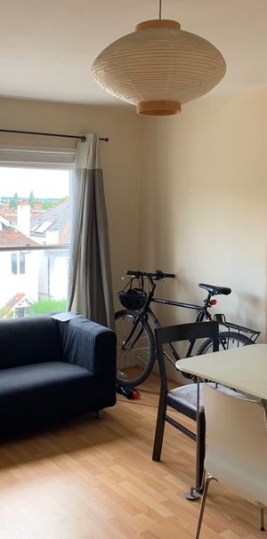 2 Bed Flat, London, N10 - Photo 1