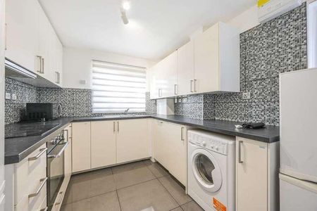 Jade Close, Beckton, E16 - Photo 3