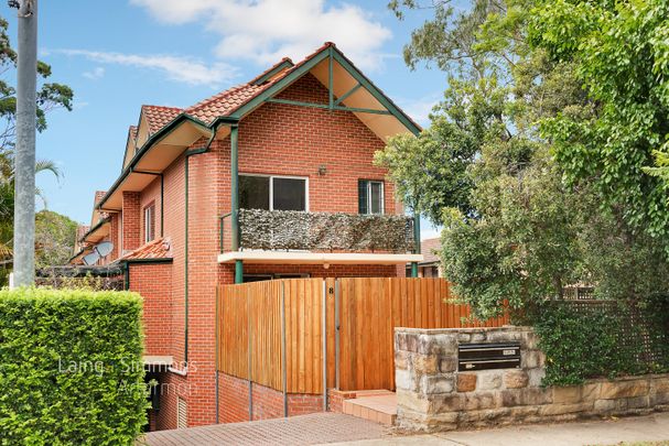 1/8 Eric Road, Artarmon NSW 2064 - Townhouse For Rent | Domain - Photo 1