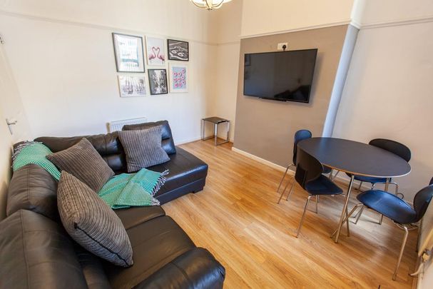 4 bedroom house to rent - Photo 1