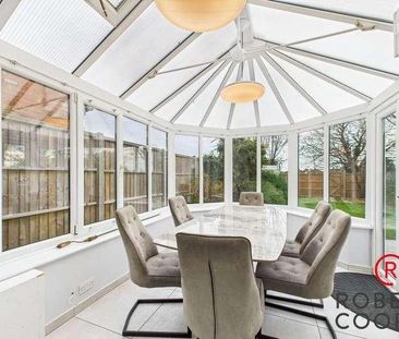 Coombe Drive, Ruislip, Middlesex, HA4 - Photo 6