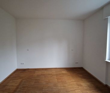 Helle 3-Zimmer-Wohnung im Erdgeschoss *Tiefgaragenstellplatz - Photo 1