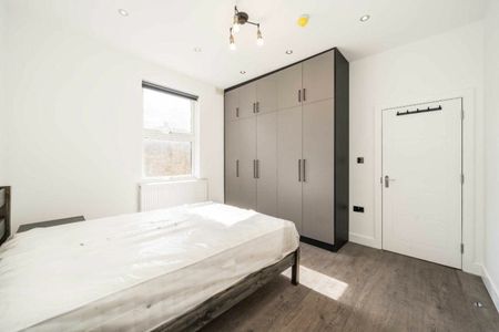 Killyon Terrace, Clapham, SW8 - Photo 3