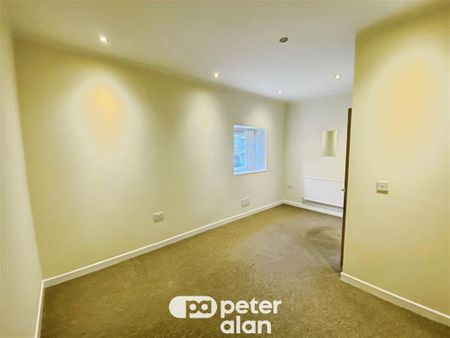 Duffryn Street, MOUNTAIN ASH - Photo 2