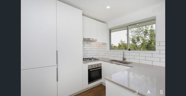 Bright, Updated & Well-Located - Photo 1