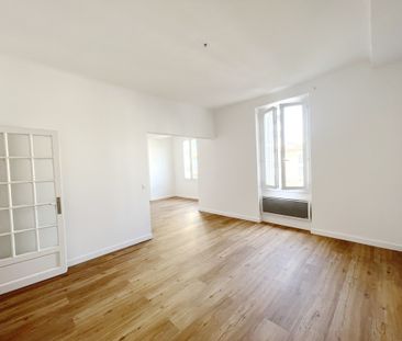 Location Appartement 3 pièces 87m² AJACCIO 20000 - Photo 2