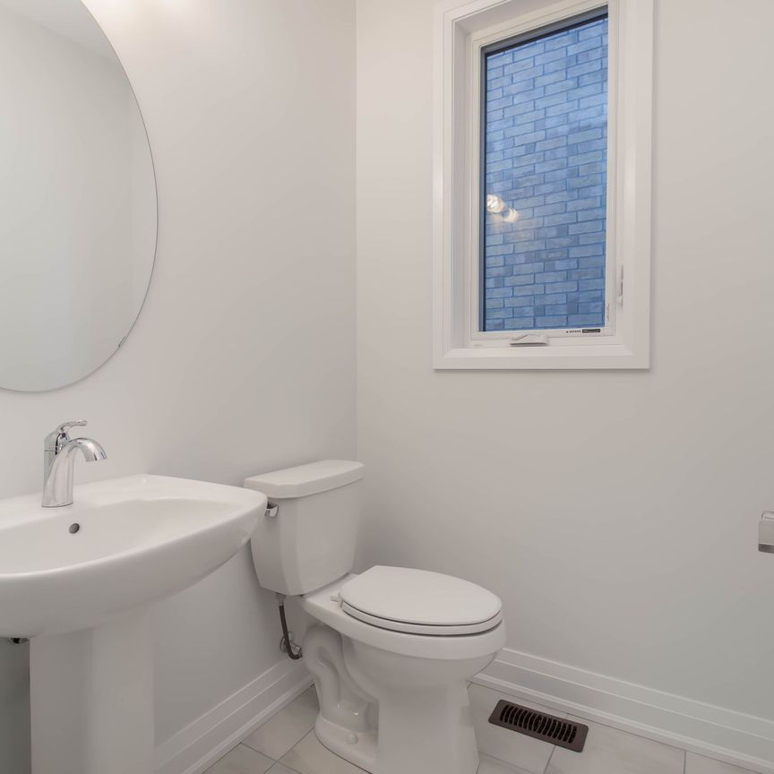 For Lease - 6 Periwinkle Road, Springwater, Ontario - Photo 1