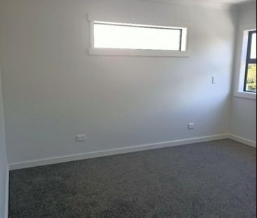 Spacious Flagstaff Family Home - Photo 3