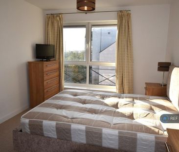 1 bedroom flat to rent - Photo 6