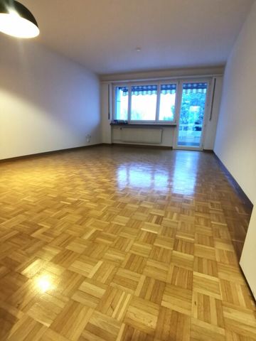 Schöne 3 Zimmer Wohnung mit langem Balkon, Geschirrspüler und nähe Bahnhof Wittenbach - Photo 3