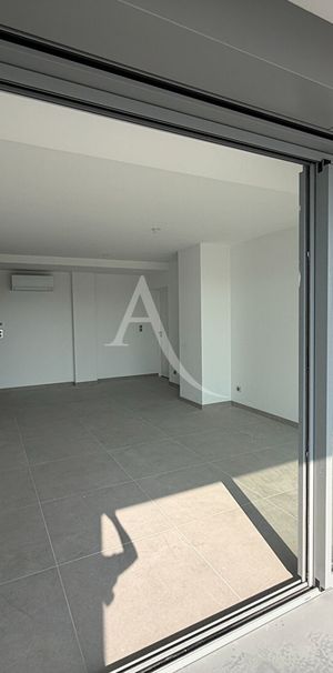 Location Appartement 2 pièces 57m² - Photo 1