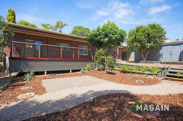 Perfect Family Home - Photo 1