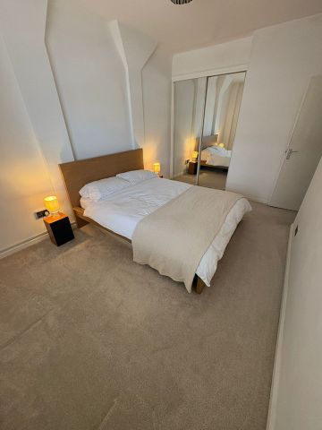 2 Bed Flat, Bethnal Green Road, E2 - Photo 2