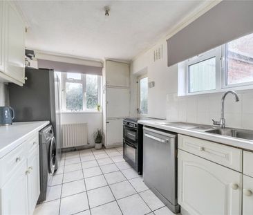 Rutherwyk Road, Chertsey, Surrey, KT16 - Photo 4