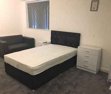 23-25 The Crescent, United Kingdom, TS5 6SG, Middlesbrough - Photo 4