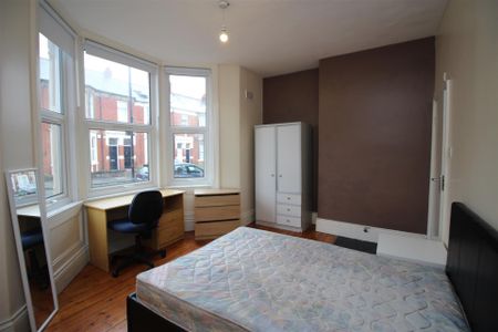 3 bedroom Student Flat to rent in Shortridge Terrace, Jesmond, Newcastle Upon Tyne, Ne2 - Photo 5