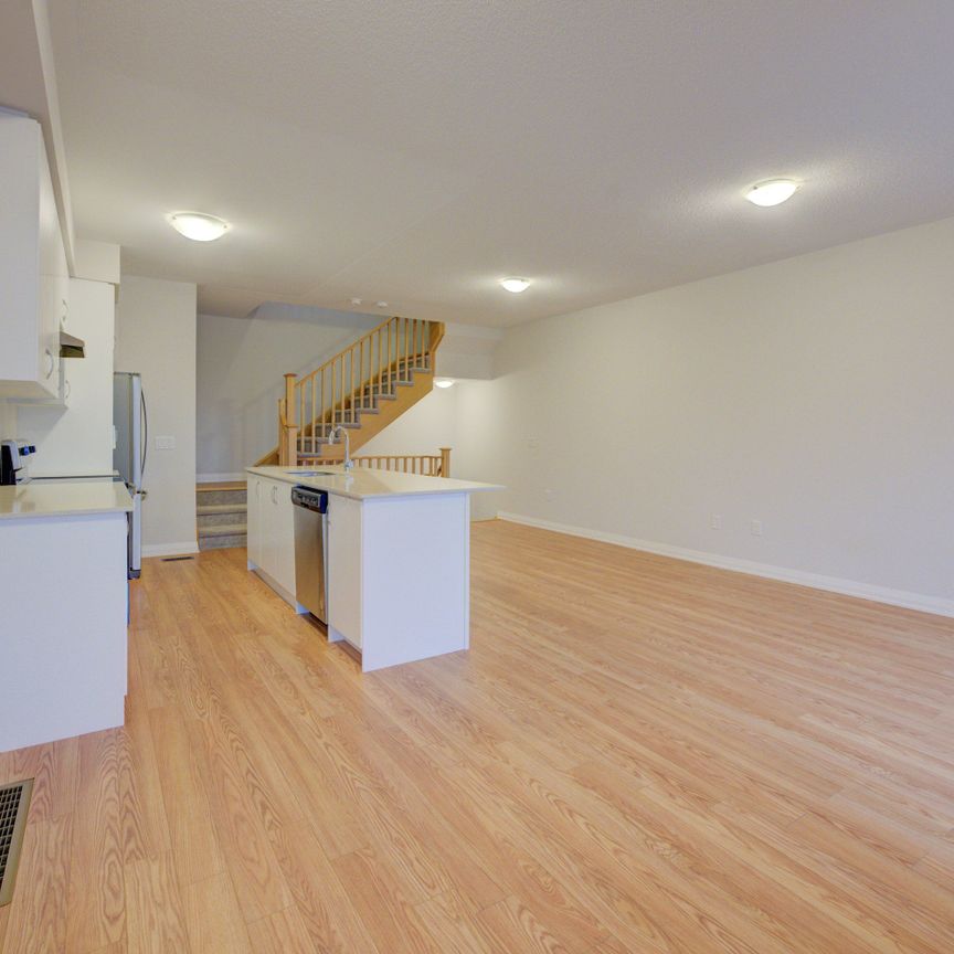 For Lease - 585 Colborne Street Unit# 611, Brantford, Ontario - Photo 1
