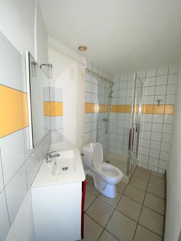 Location Appartement 2 pièces 37m² VIVONNE 86370 - Photo 5