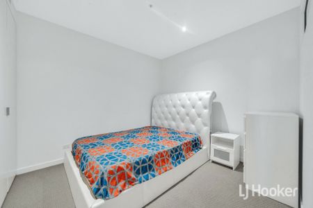 Exquisite Urban Living at Swanston Square - 2-Bedroom Apartment for Rent! - Photo 5