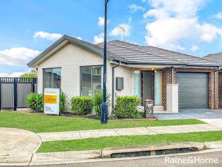 Two Bedroom Home With Off Street Parking - Photo 2