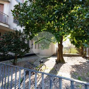 Monolocale in affitto - Photo 2