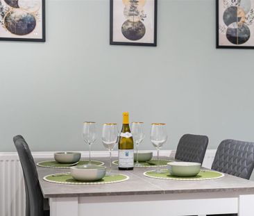 1 bedroom in a house share to rent - Photo 1