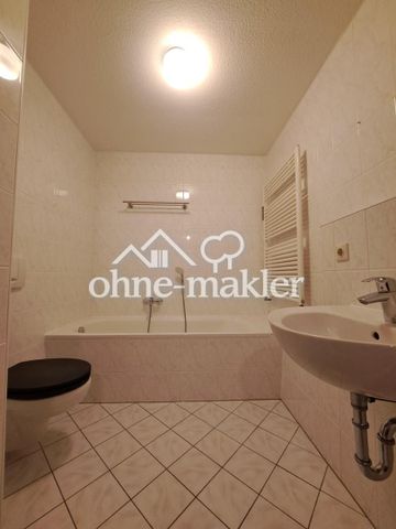 Angebotspreis - Gemütliche 3-Raum-Wohnung mit Balkon in der Südstadt - Photo 5