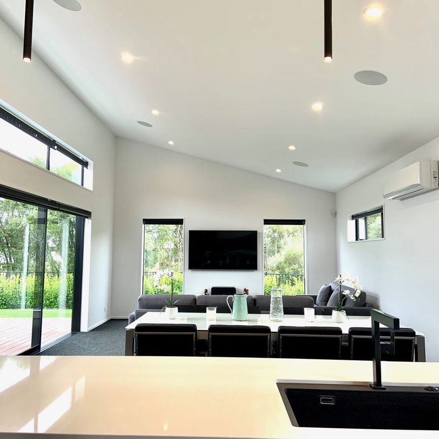 Wigram, 4 bedrooms - Photo 1