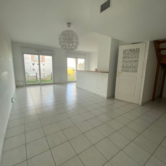 Location Appartement 3 pièces 60m² - Photo 1