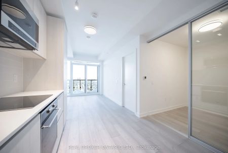 110 Broadway Avenue #2511 - Photo 3