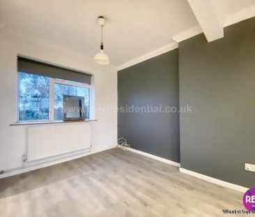 2 bedroom property to rent in Southend On Sea - Photo 4