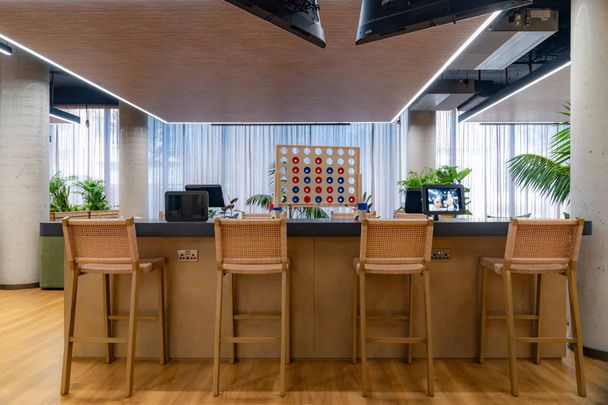 3 Bed Apartment - Photo 1