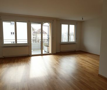 Wohnung unweit der deutschen Grenze - helle 3.5-Zimmerwohnung in Riehen zu vermieten - Foto 2