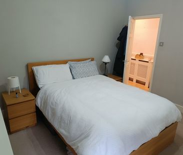 1 Bed Flat, Albert Road, SE25 - Photo 3