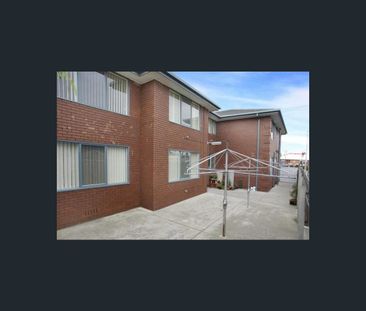 1/3-5 Fyans Street, South Geelong, Vic 3220 - Photo 4