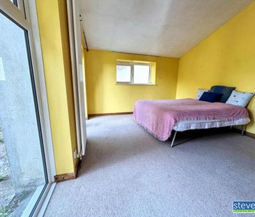 3 bedroom detached house to rent - Photo 4