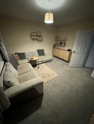 Room in a Shared House, Broomlea Crescent, EH12 - Photo 1