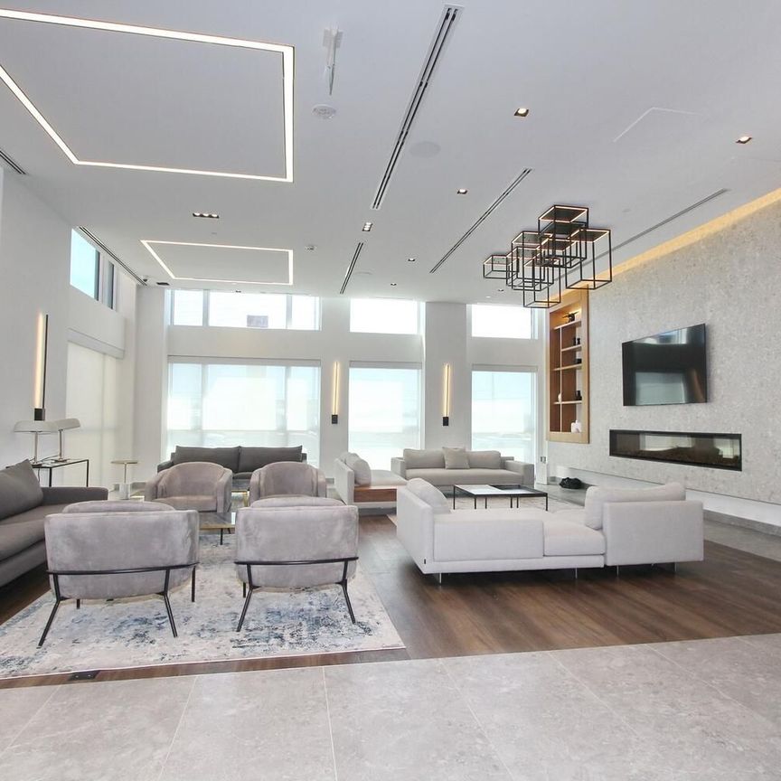 For Lease - 509 Dundas Street Unit# 403, Oakville, Ontario - Photo 1