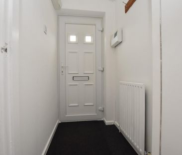 2 bedroom House To Let - Photo 4