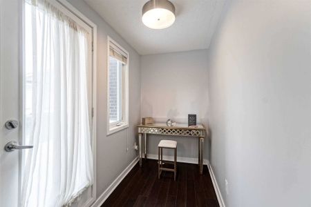 For Lease - 370 Square One Dr Drive, Mississauga, Ontario - Photo 4