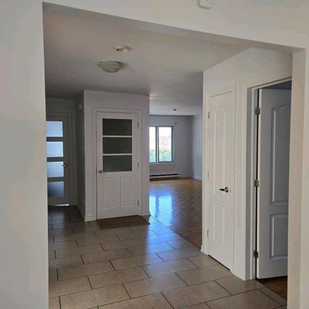 Logement 5 1/2 en location - Photo 4