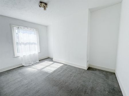 Elphinstone Road, Hastings - Photo 5