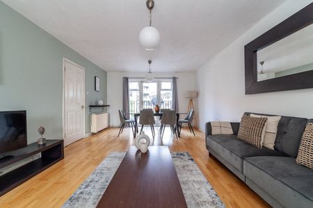 2 Bed Flat, Castlehaven Road, NW1 - Photo 4