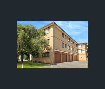 2/13 Mercury Street, Wollongong, NSW 2500 - Photo 3