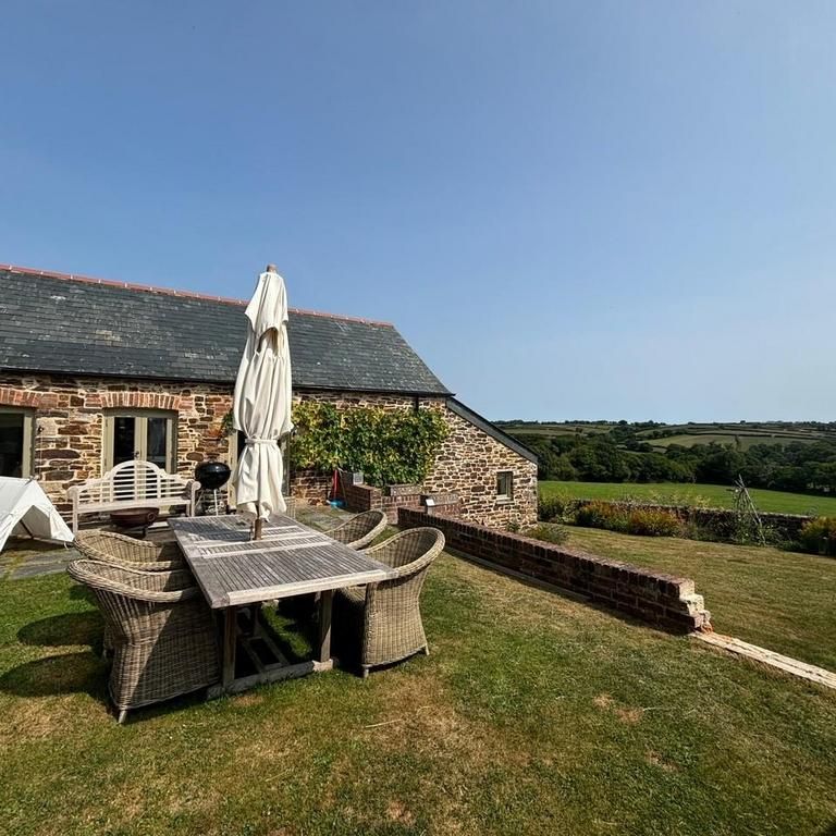 4 bedroom detached house to rent - Photo 1