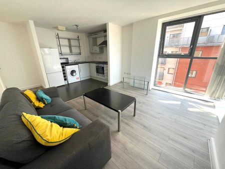 3 bedroom apartment to rent - Photo 3